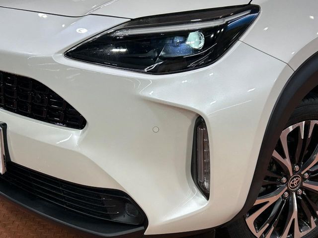 YARIS CROSS HYBRID