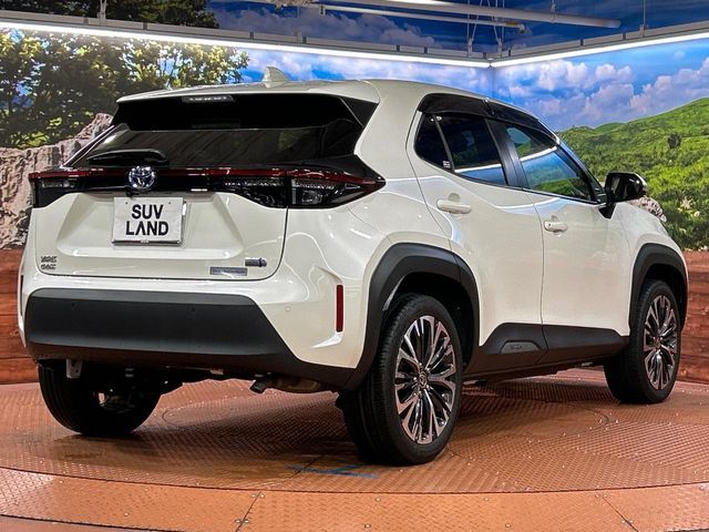 YARIS CROSS HYBRID