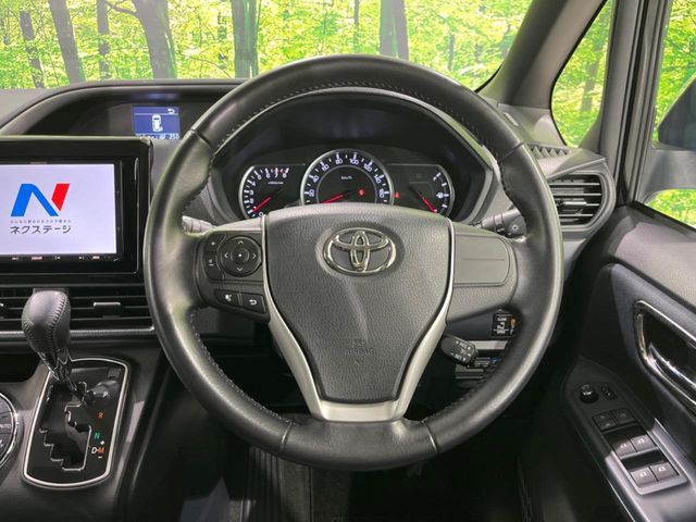 VOXY 4WD