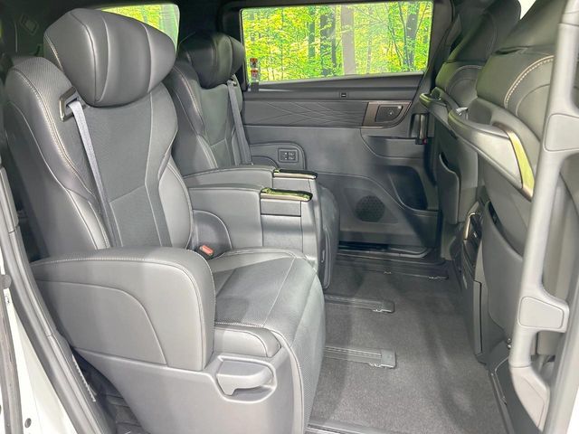 ALPHARD hybrid