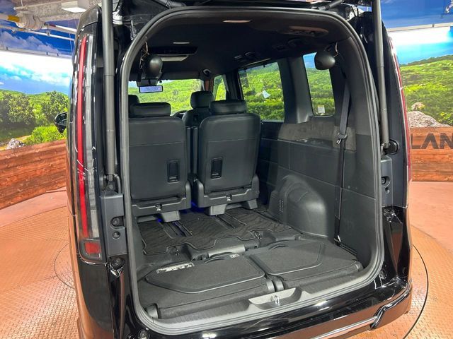 STEPWAGON e:HEV SPADA
