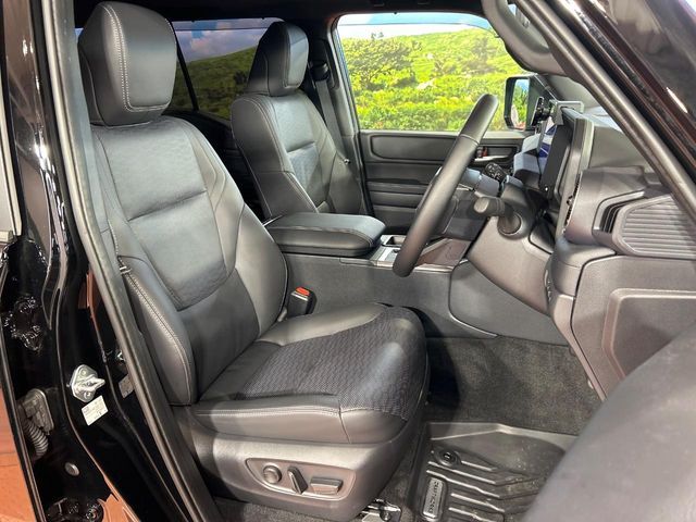 LANDCRUISER 250