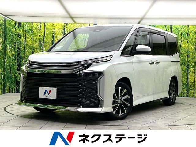 VOXY HYBRID