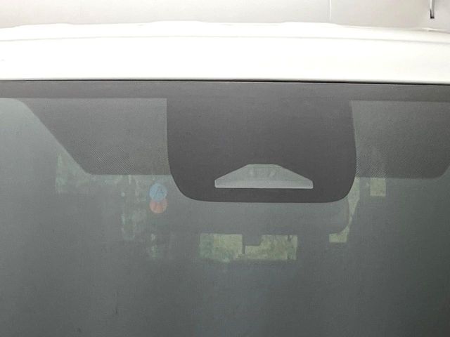 VOXY HYBRID