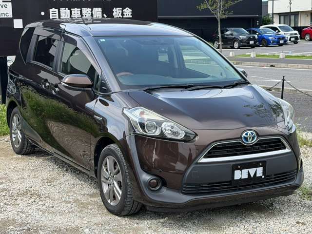 SIENTA HYBRID