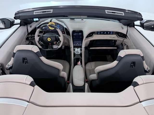FERRARI Roma Spider