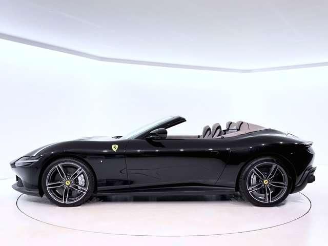 FERRARI Roma Spider