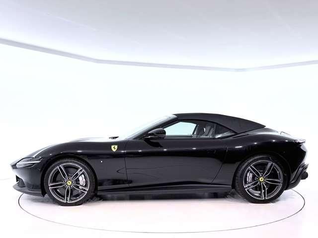 FERRARI Roma Spider
