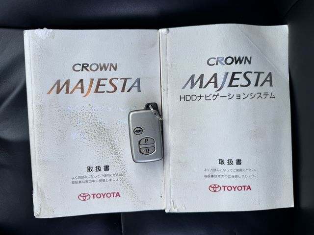CROWN MAJESTA