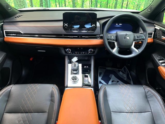OUTLANDER PHEV