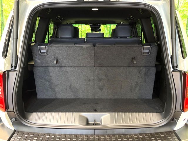 LANDCRUISER 250