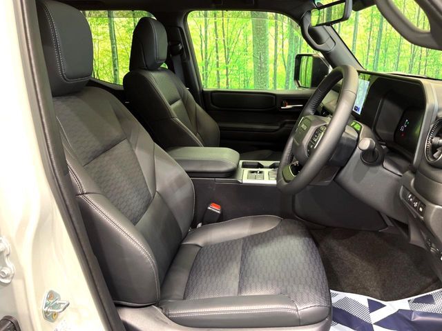 LANDCRUISER 250