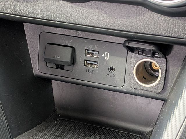 MAZDA2