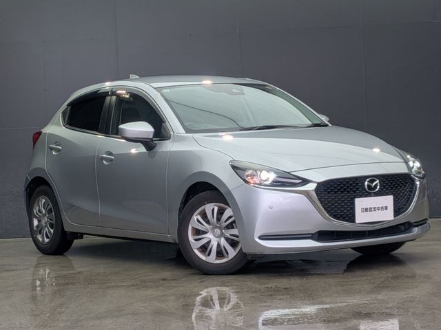 MAZDA2