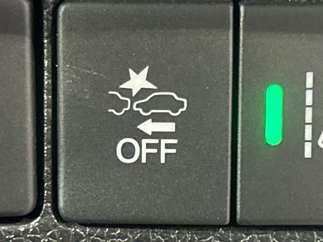FREED HYBRID 4WD