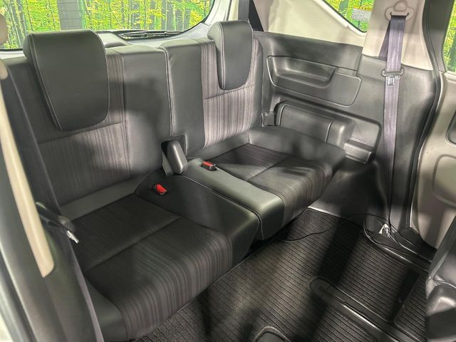 FREED HYBRID 4WD