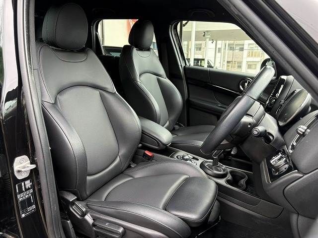 MINI COOPER D CROSSOVER