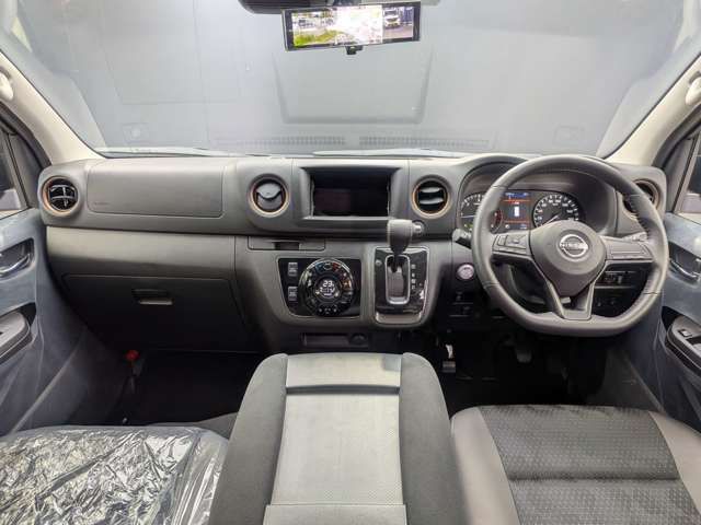 CARAVAN van 2WD