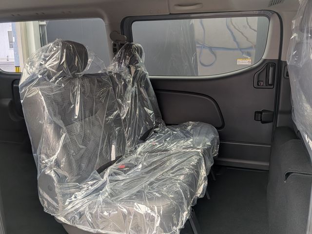CARAVAN van 2WD