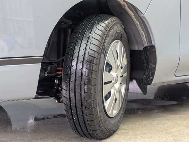 CARAVAN van 2WD