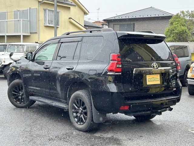 LANDCRUISER PRADO