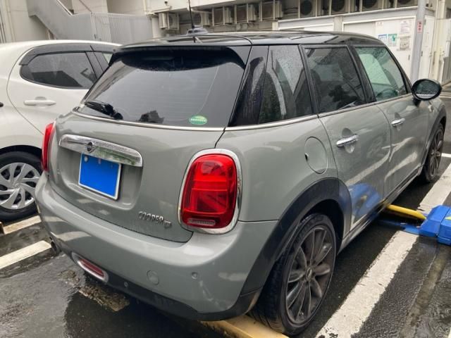 MINI COOPER D 5DOOR