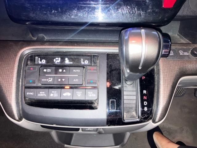 STEPWAGON 4WD