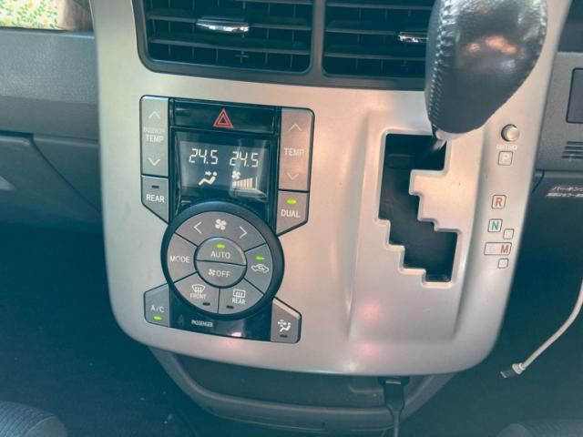 VOXY 4WD