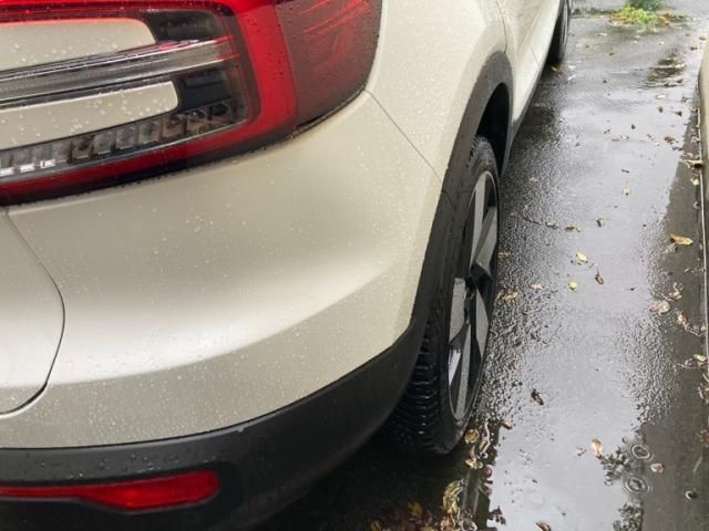 VOLVO C40