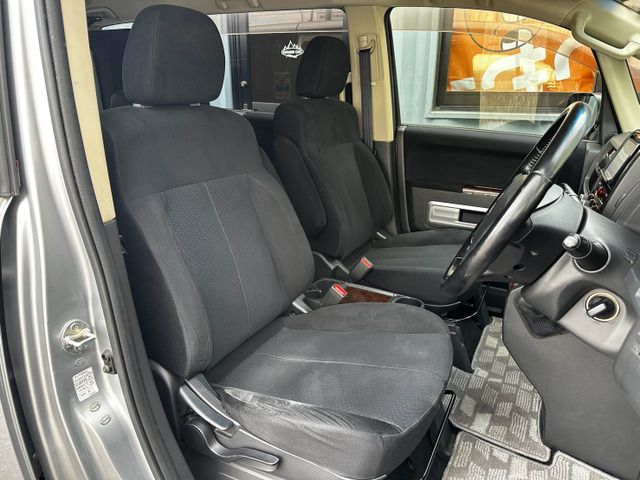 DELICA D:5 2WD