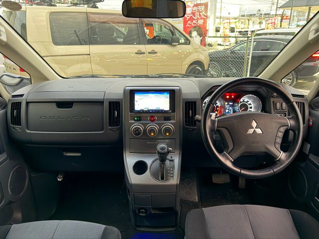 DELICA D:5 2WD
