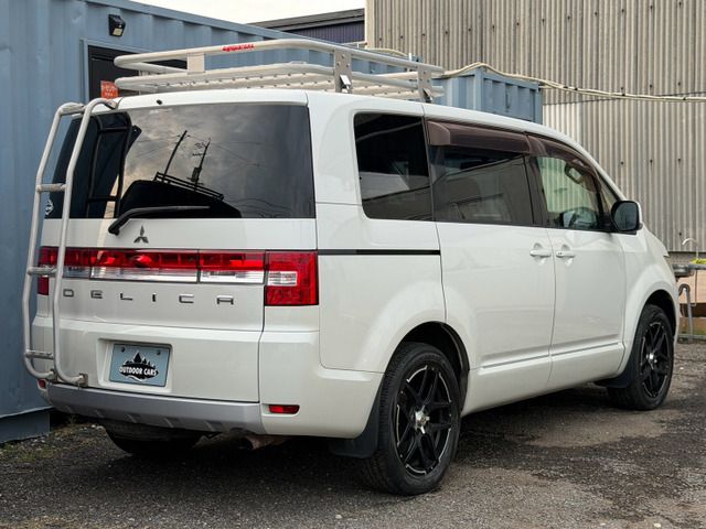 DELICA D:5 2WD