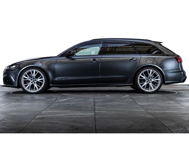 AUDI RS6 AVANT