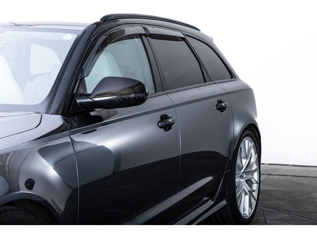 AUDI RS6 AVANT