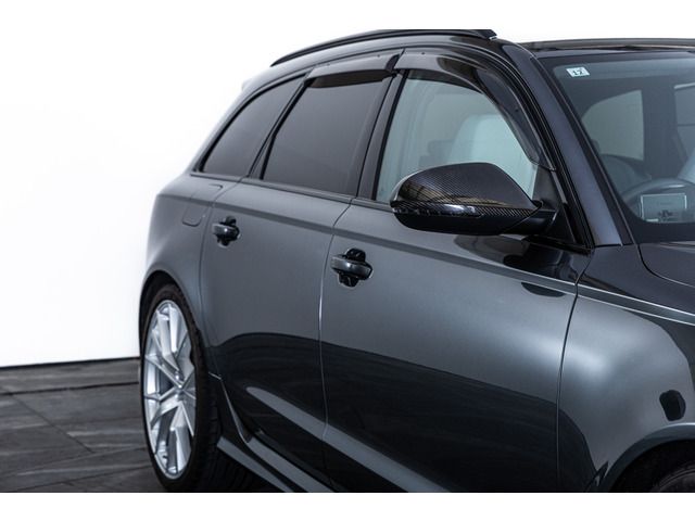AUDI RS6 AVANT