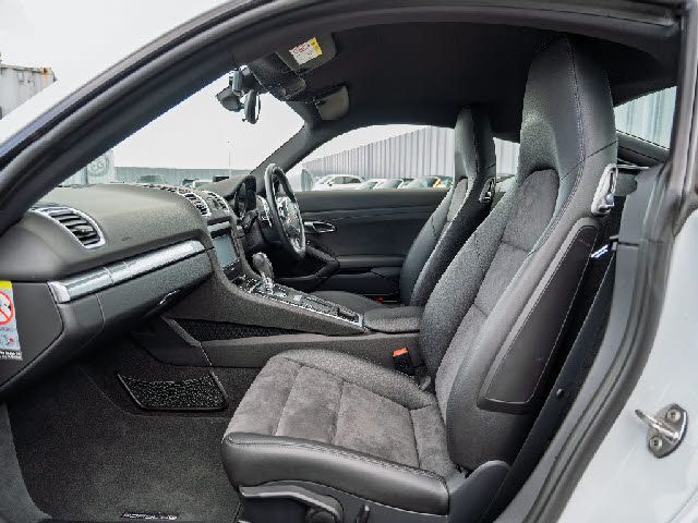 PORSCHE CAYMAN