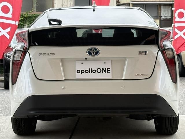 PRIUS 4WD