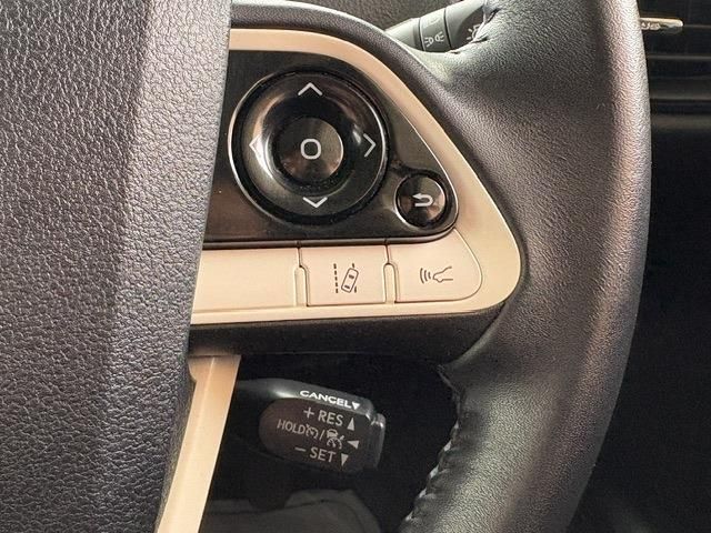 PRIUS 4WD
