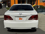 CROWN sedan
