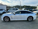 CROWN sedan hybrid