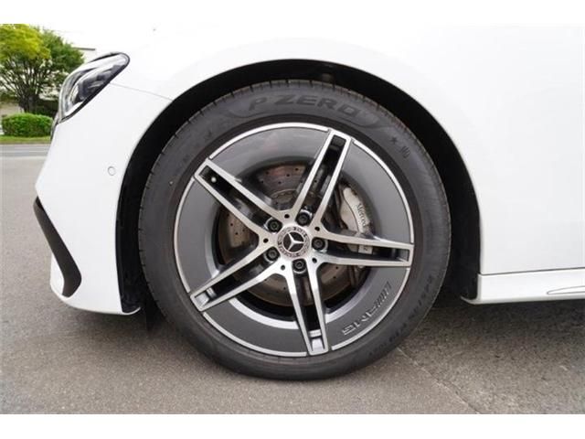 MERCEDES BENZ E class sedan