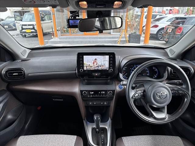 YARIS CROSS HYBRID