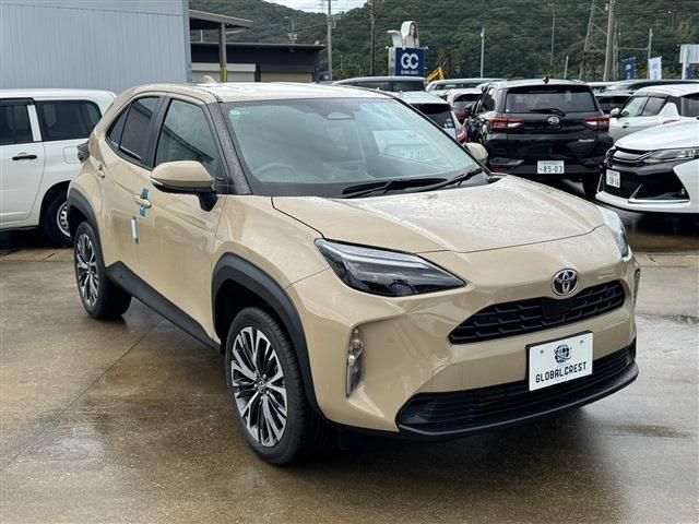 YARIS CROSS HYBRID