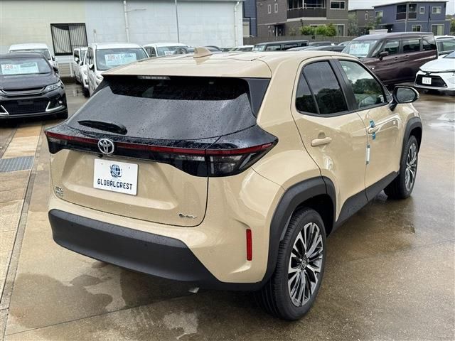 YARIS CROSS HYBRID
