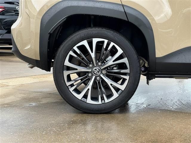 YARIS CROSS HYBRID