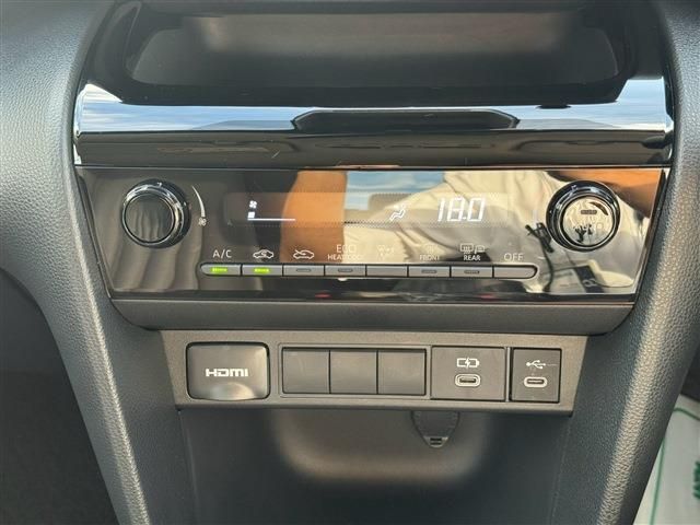YARIS CROSS HYBRID