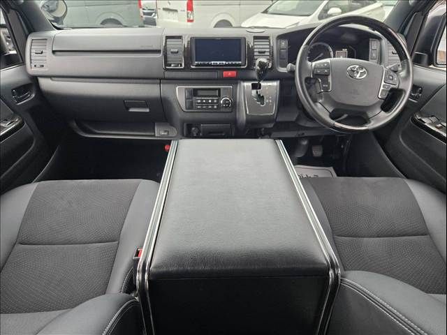 HIACE van 2WD