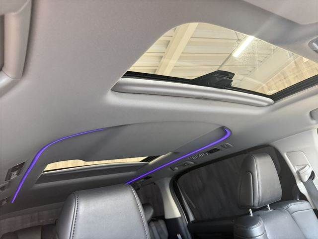 ALPHARD hybrid 4WD