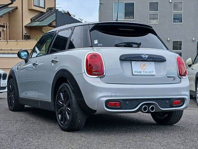 MINI COOPER SD 5DOOR