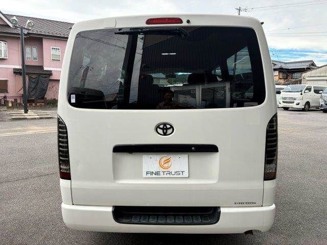 HIACE van 2WD